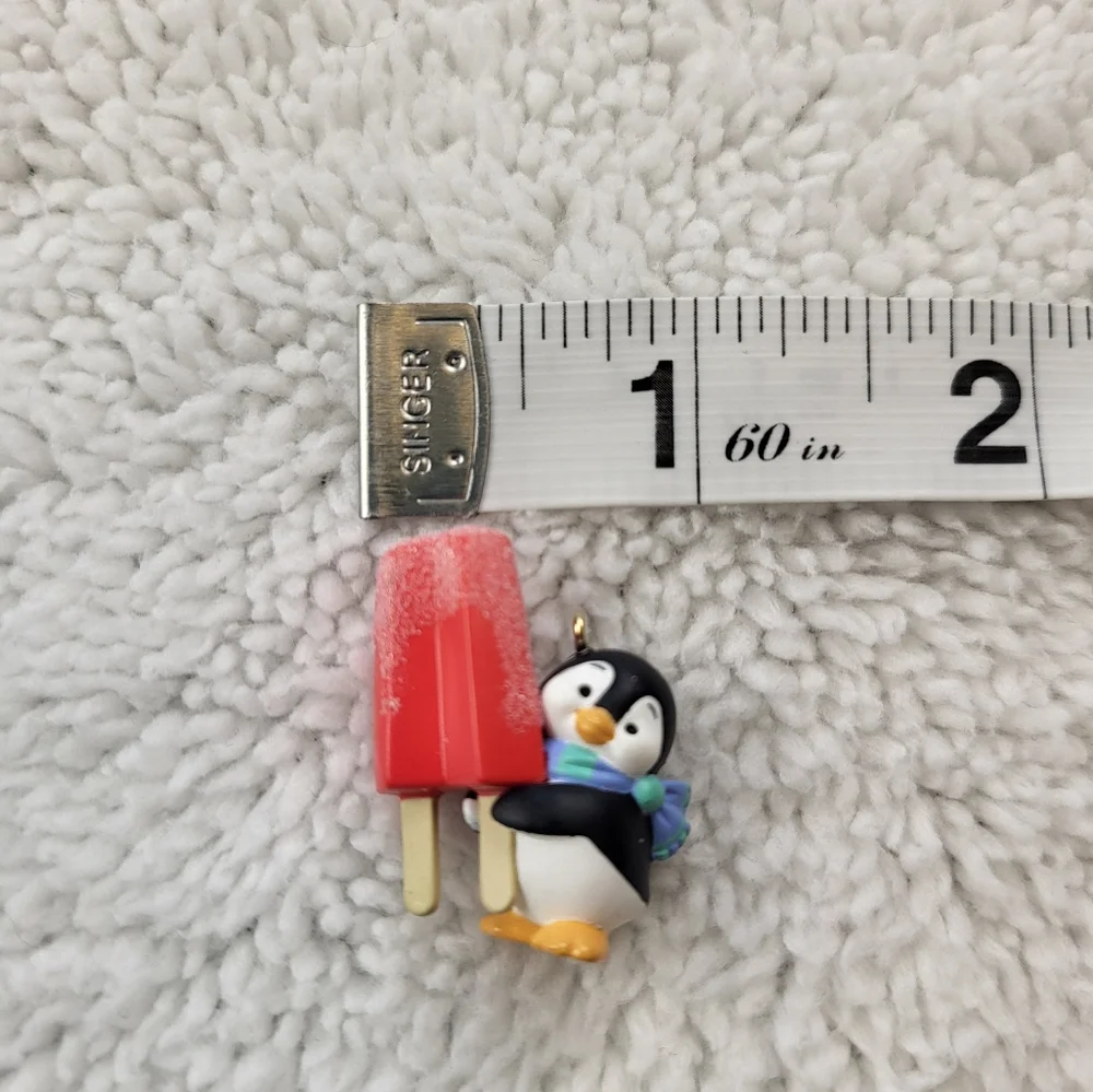 Hallmark Keepsake 'A Tasty Treat' Petite Penguins Christmas Tree Ornament 2016